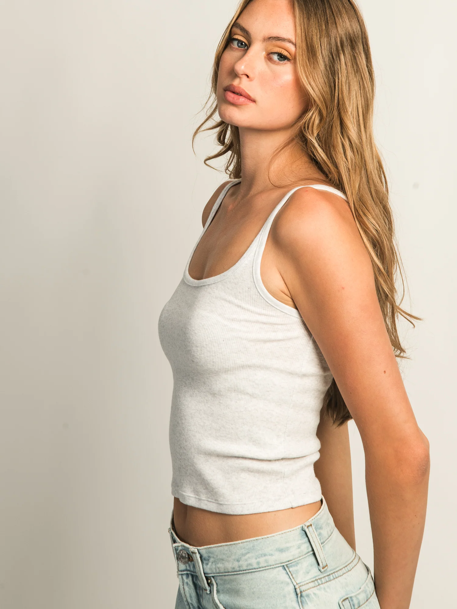 HARLOW ESSENTIAL RIBBED MELANGE TANK - Image 4