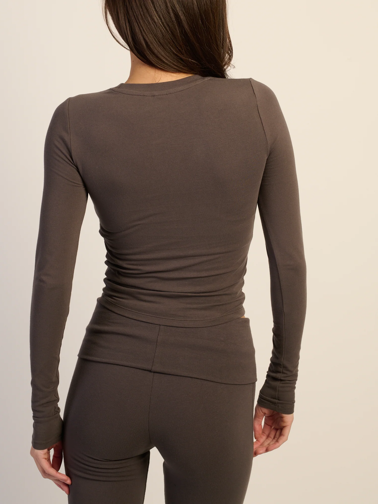 HARLOW GIA LONGSLEEVE - CHARCOAL - Image 4
