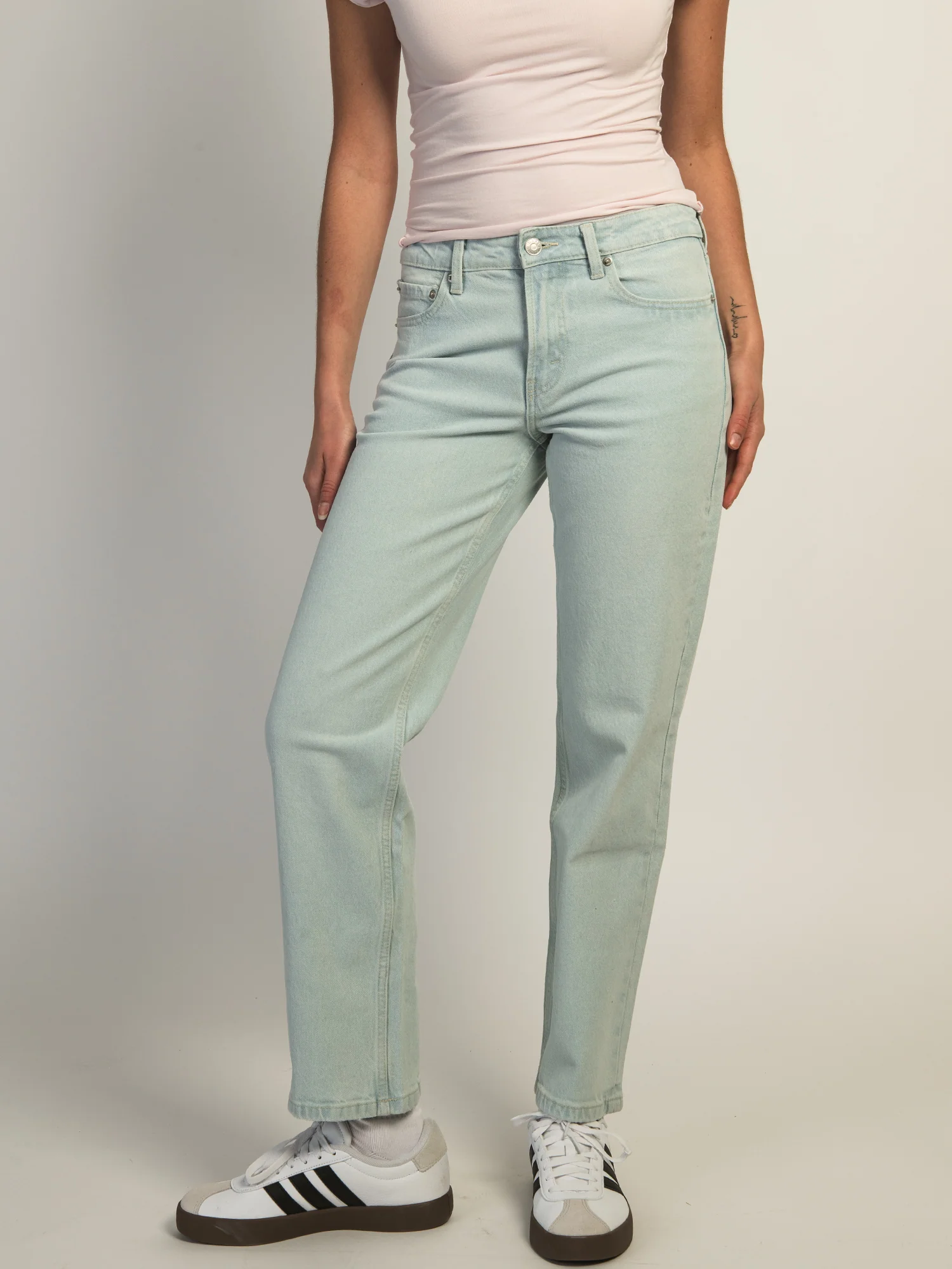 HARLOW MID-RISE STRAIGHT JEAN - Image 6