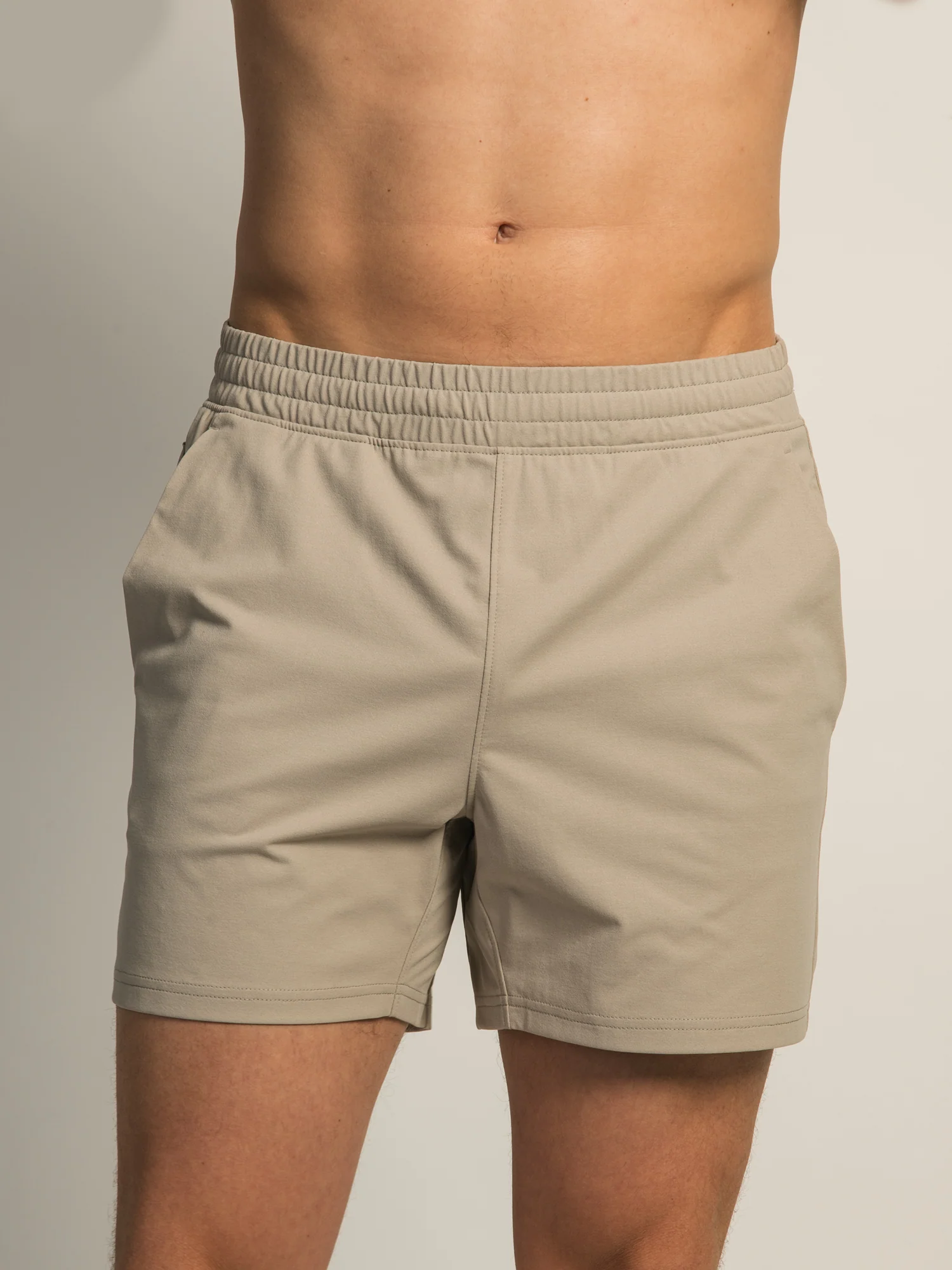 KOLBY KEEP COOL STRETCH PULL ON SHORT - PEBBLE - Image 6