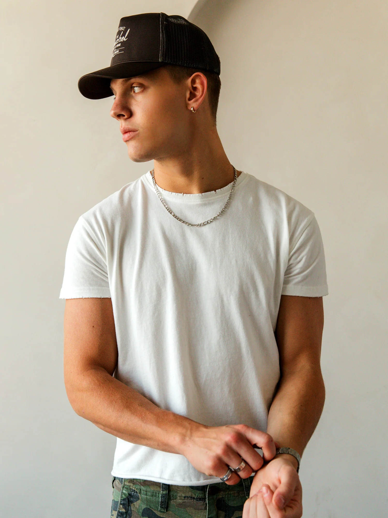 KOLBY SHORT CUT MUSCLE TEE - WHITE