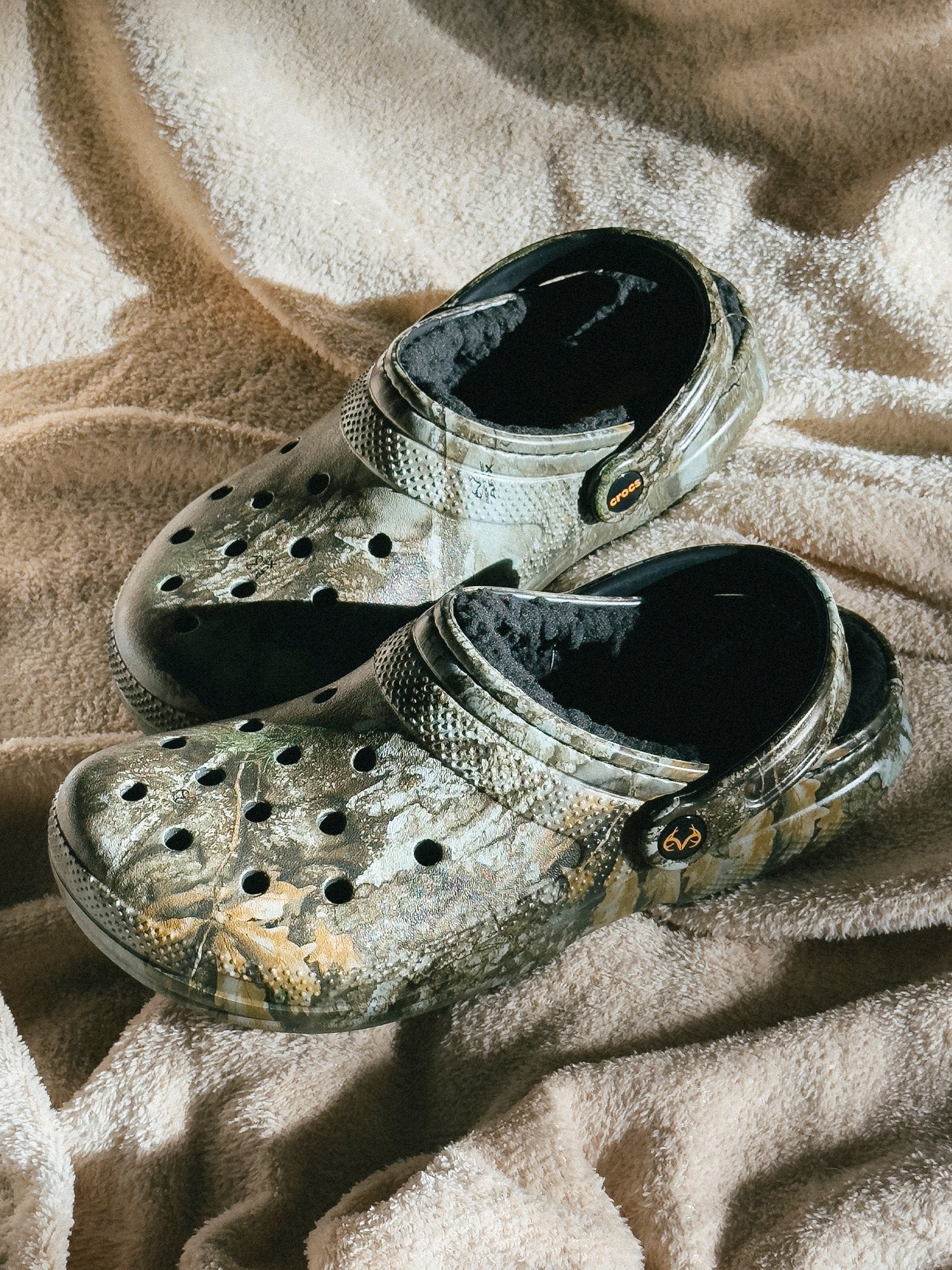 MENS CROCS REALTREE APX LINED CLASSIC CLOG - Image 8