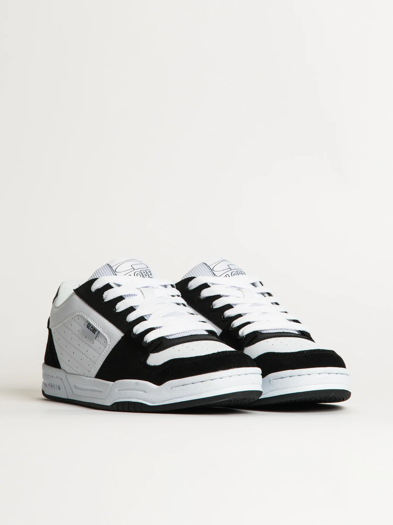 MENS GLOBE MOJO 2.0 SNEAKER - BLACK/WHITE - Image 2