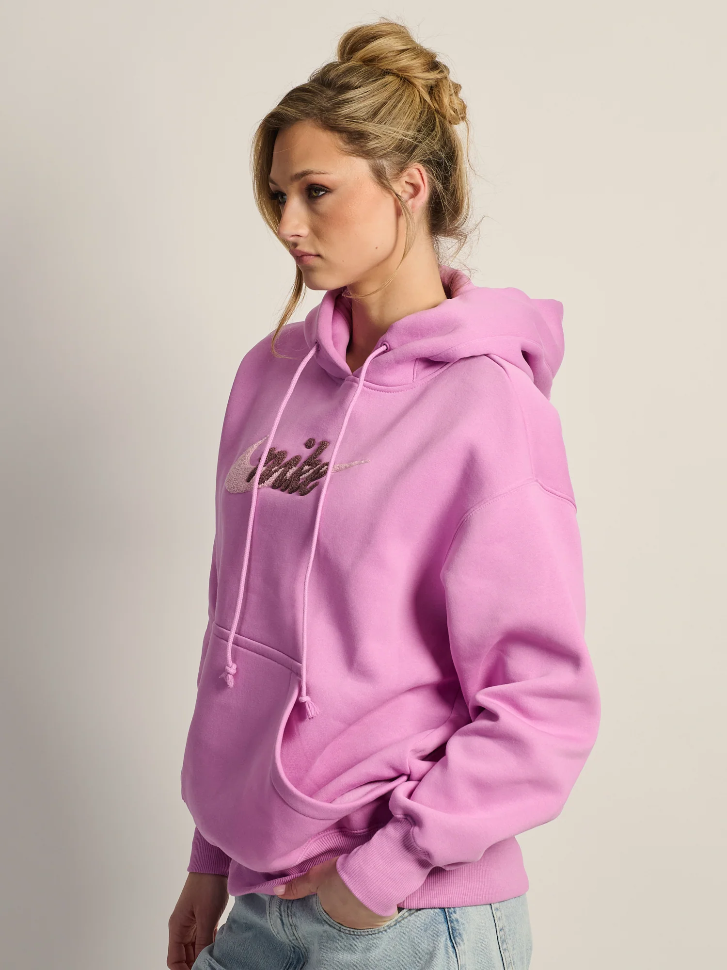 NIKE SPORTSWEAR PHOENIX FLEECE OVERSIZED LOGO HOODIE - Image 4