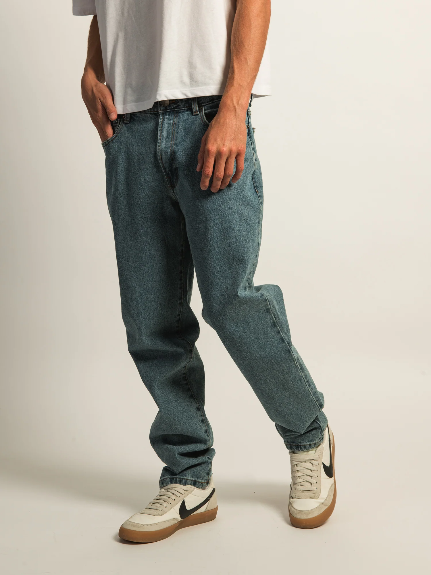 TAINTED LOOSE FIT DENIM - MID WASH - Image 3