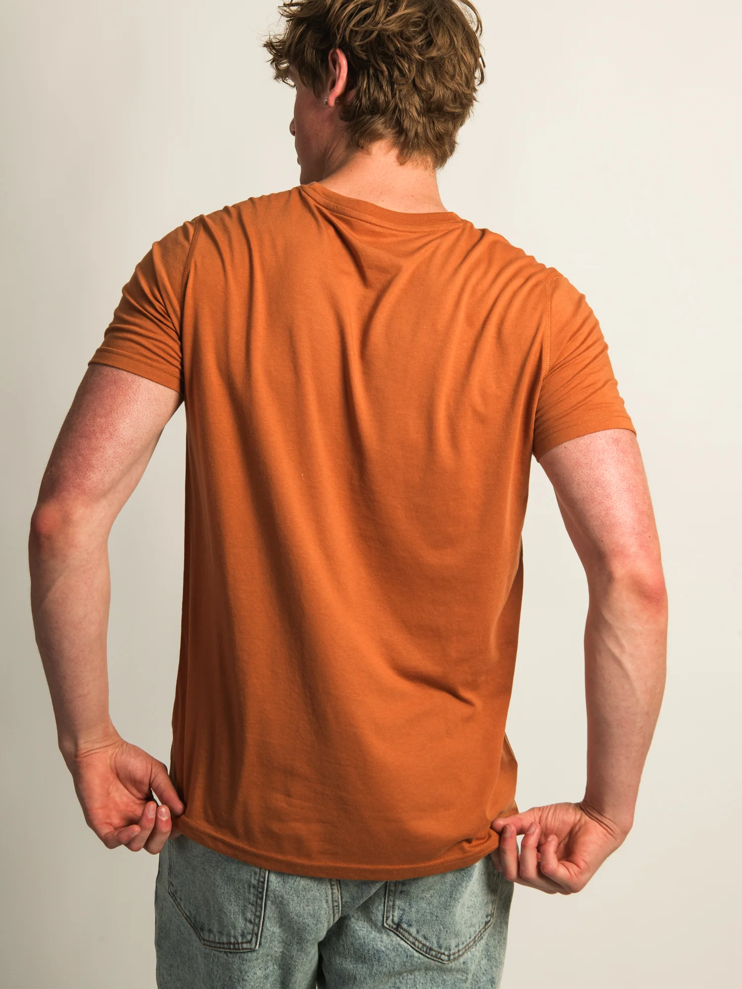 VICTOR CREWNECK - OCHRE - Image 4