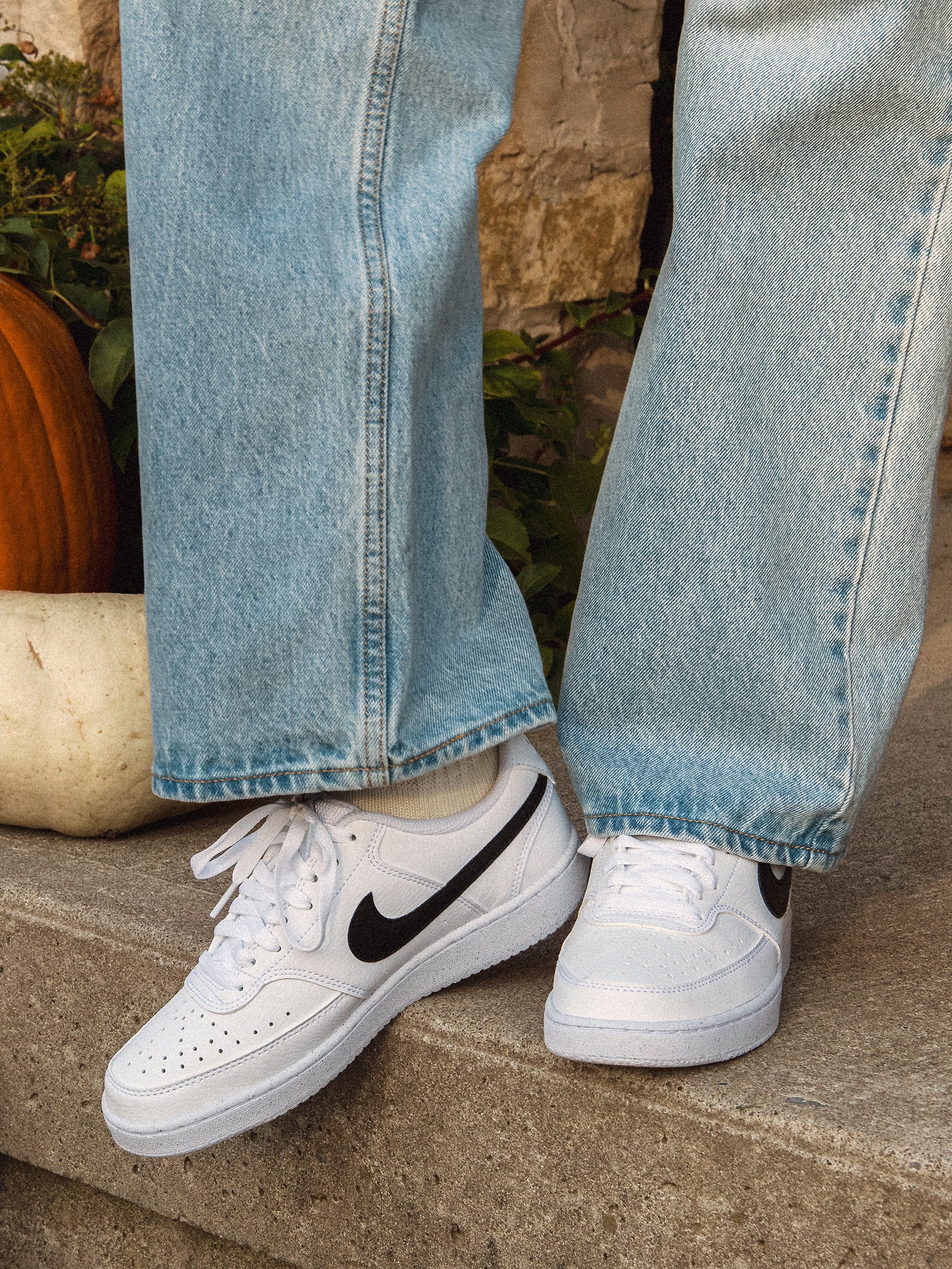 WOMENS NIKE COURT VISION LO NEXT NATURE SNEAKER - WHITE/BLACK - Image 8