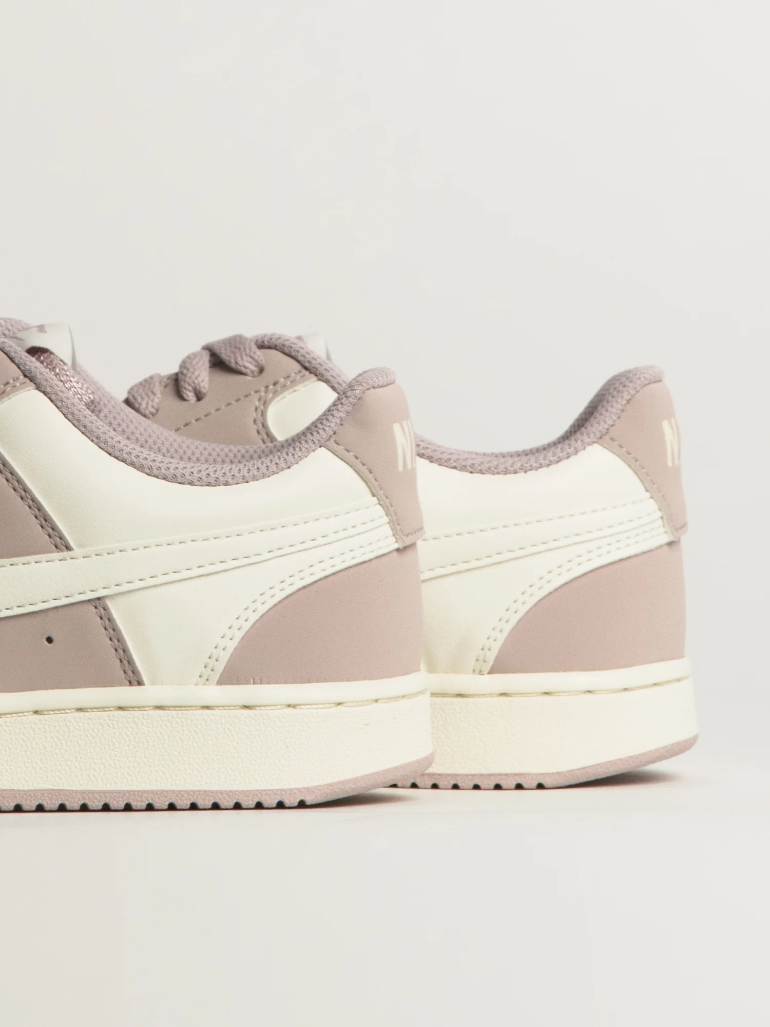 WOMENS NIKE COURT VISION LO P NBKL SNEAKER - Image 7
